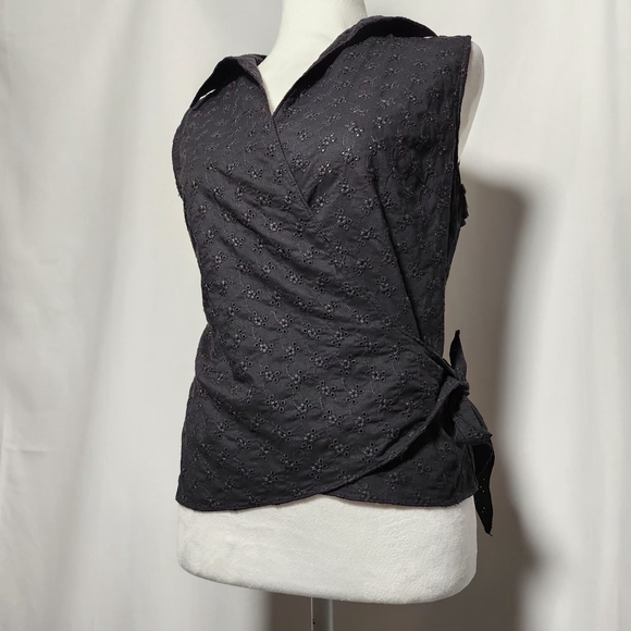 Ralph Lauren 100% Cotton Romantic Black Collared Floral Eyelet Wrap Top L - Picture 3 of 11